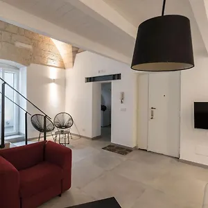 Boutique Loft Apartament Bari