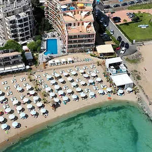 Beachfront By Marty's Apartament Słoneczny Brzeg